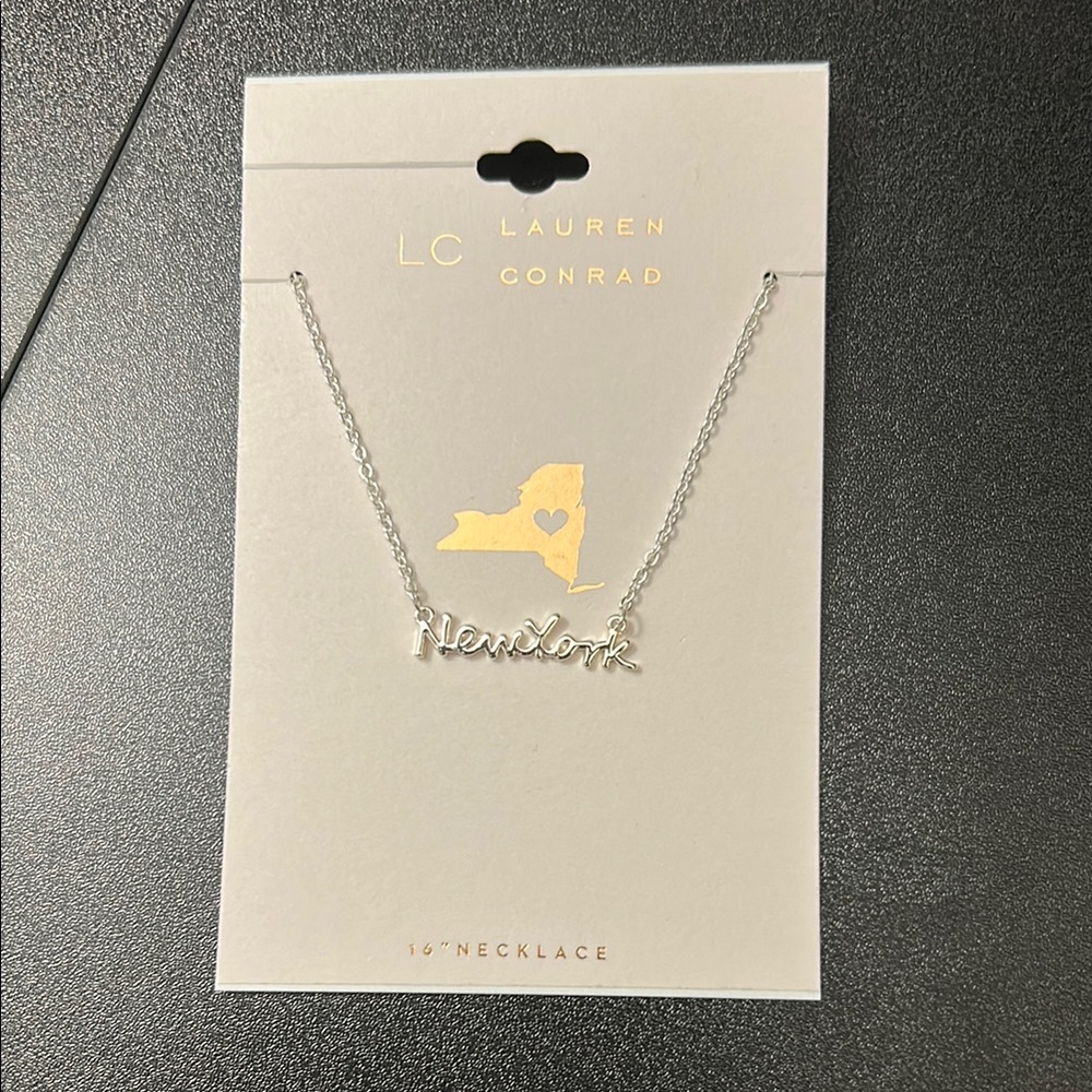 LC Lauren Conrad Silver 'New York' Necklace - Picture 1 of 3
